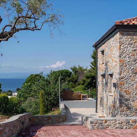 Stone Build Suite With Private Pool Kolios Ngoại thất bức ảnh