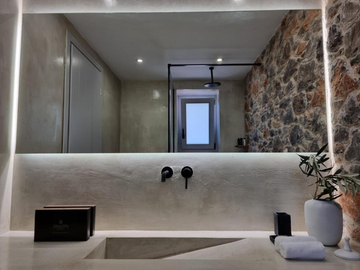 Stone Build Suite With Private Pool Kolios Ngoại thất bức ảnh