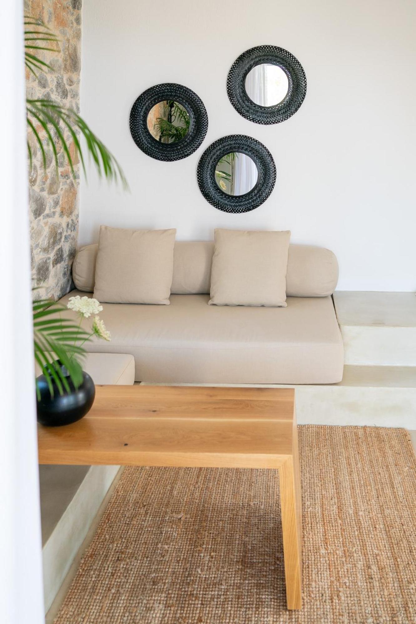 Stone Build Suite With Private Pool Kolios Ngoại thất bức ảnh
