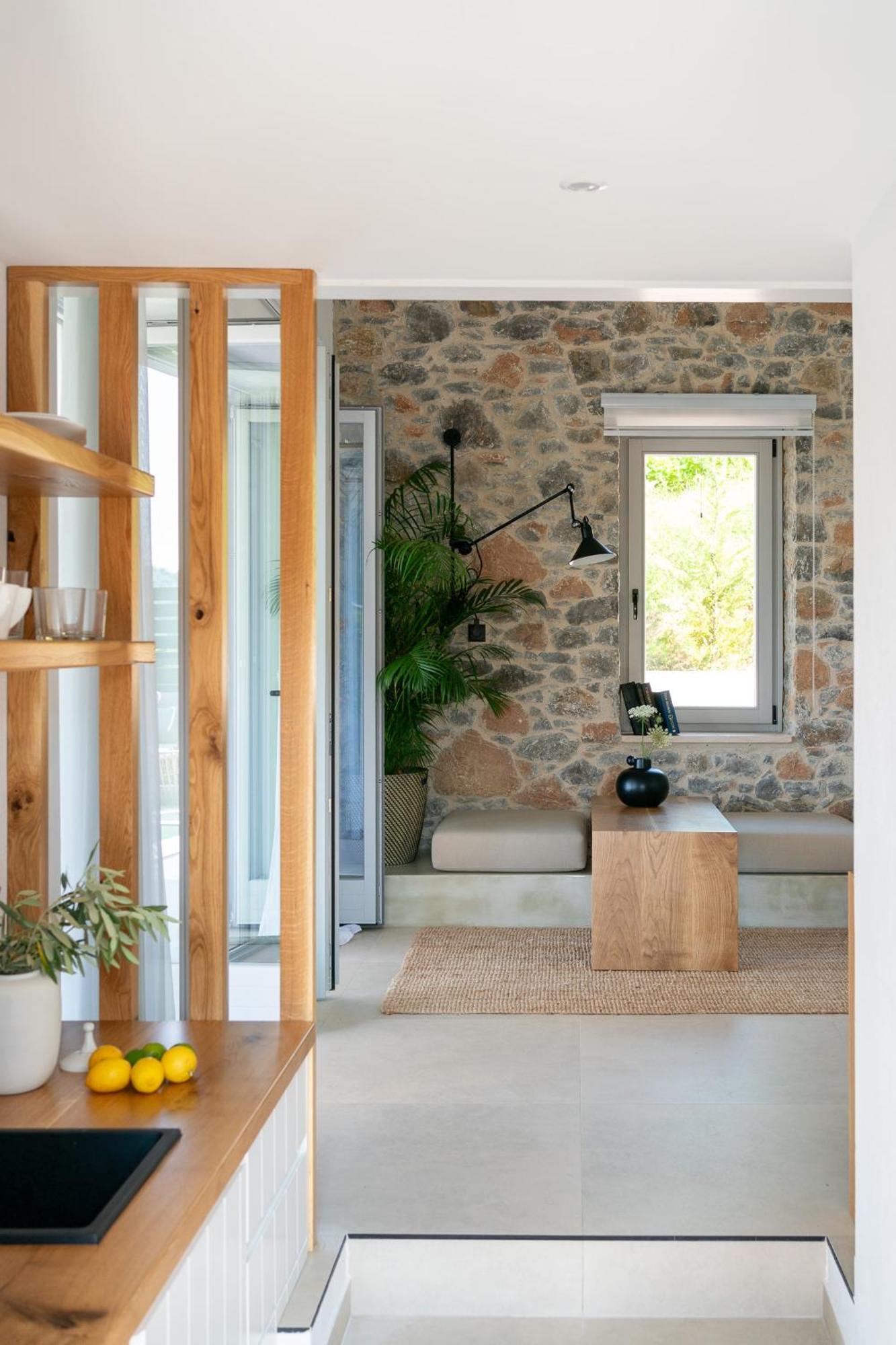 Stone Build Suite With Private Pool Kolios Ngoại thất bức ảnh
